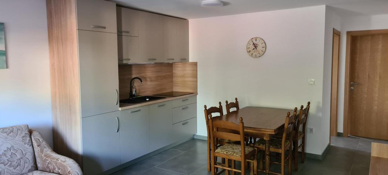 Apartments Lackovic สตารีกราด-ปาเคลนีซา ภายนอก รูปภาพ
