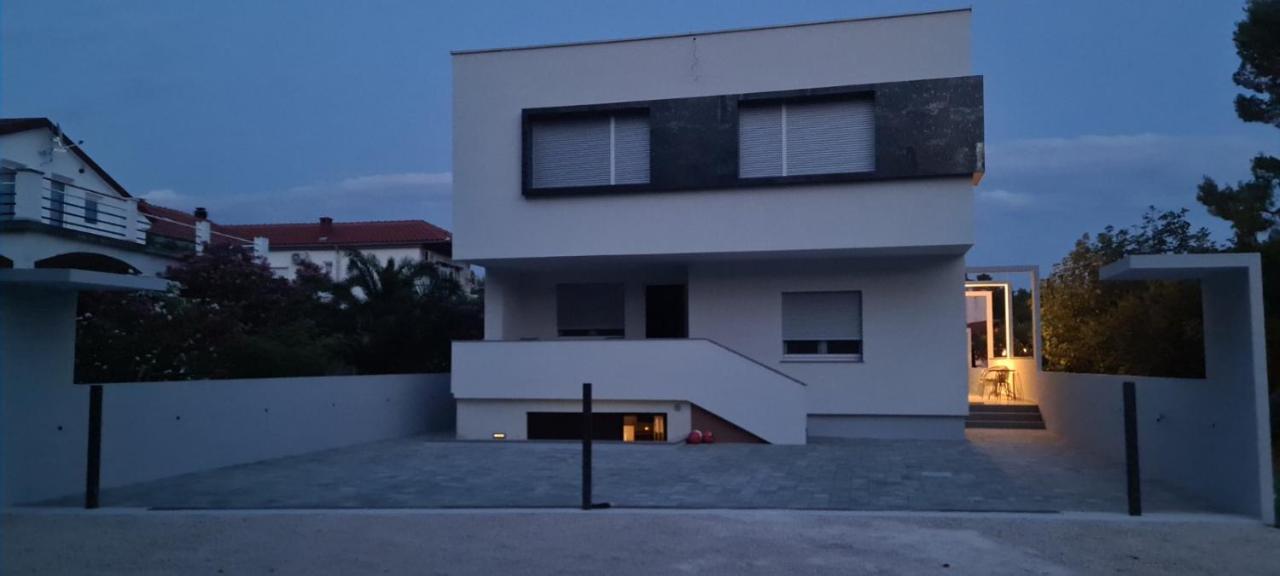 Apartments Lackovic สตารีกราด-ปาเคลนีซา ภายนอก รูปภาพ